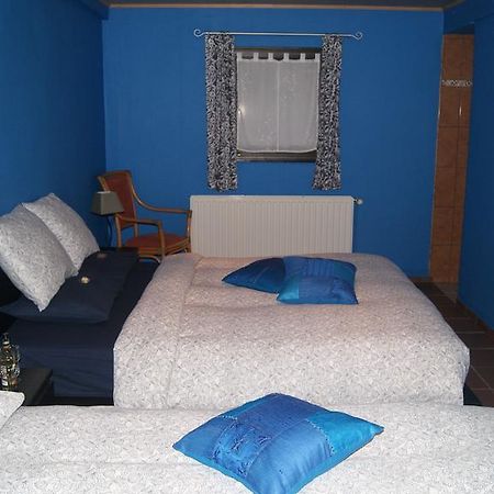 Fleurs-Sauvages Bed and Breakfast Hebronval Habitación foto