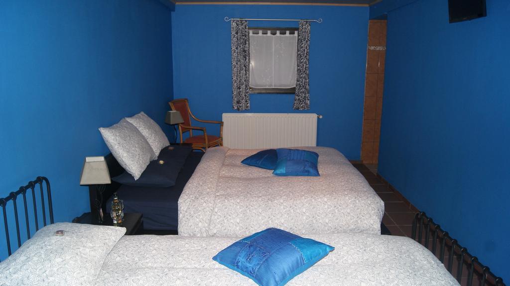Fleurs-Sauvages Bed and Breakfast Hebronval Habitación foto